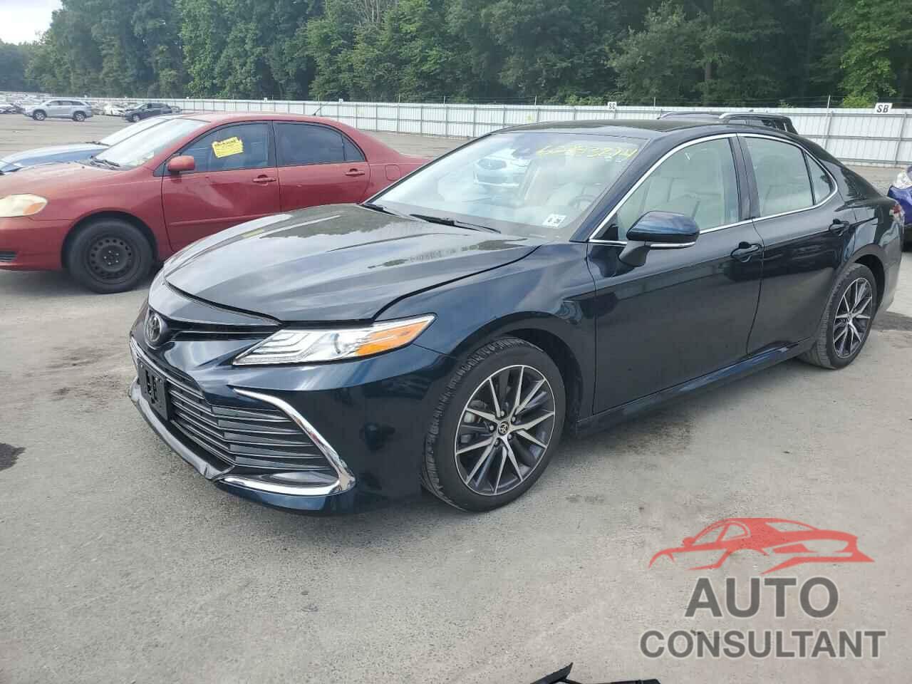 TOYOTA CAMRY 2021 - 4T1F11AK2MU452071