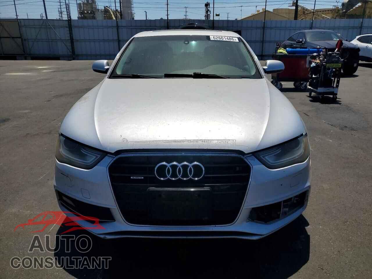 AUDI A4 2014 - WAUBFAFLXEN022741