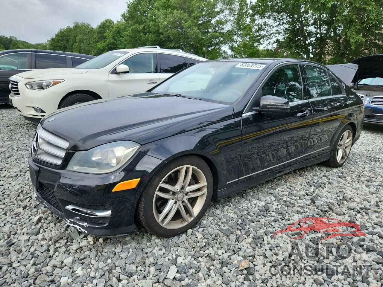 MERCEDES-BENZ C-CLASS 2013 - WDDGF8AB3DR262081