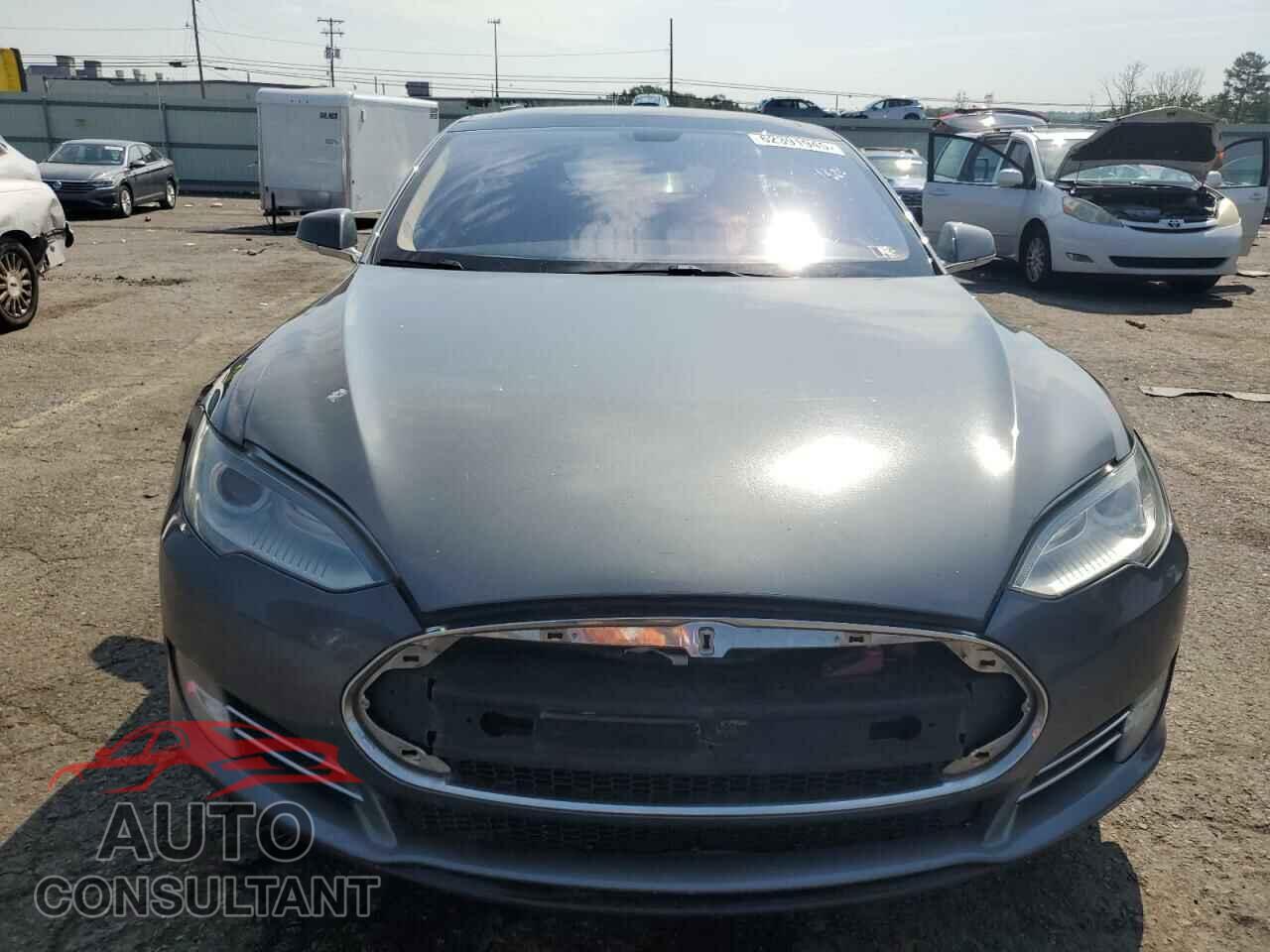 TESLA MODEL S 2013 - 5YJSA1CP5DFP05260