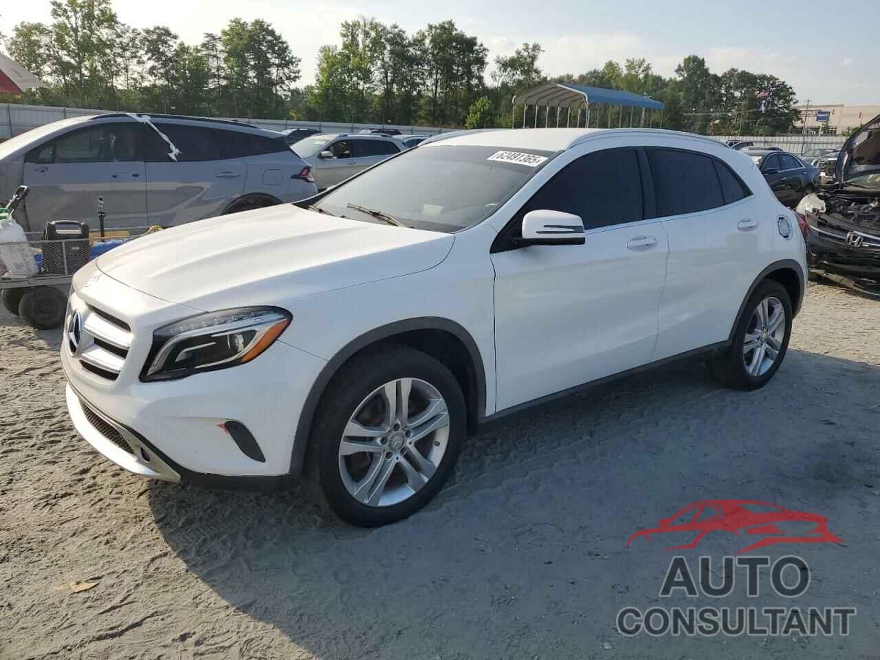 MERCEDES-BENZ GLA-CLASS 2015 - WDCTG4GBXFJ100028