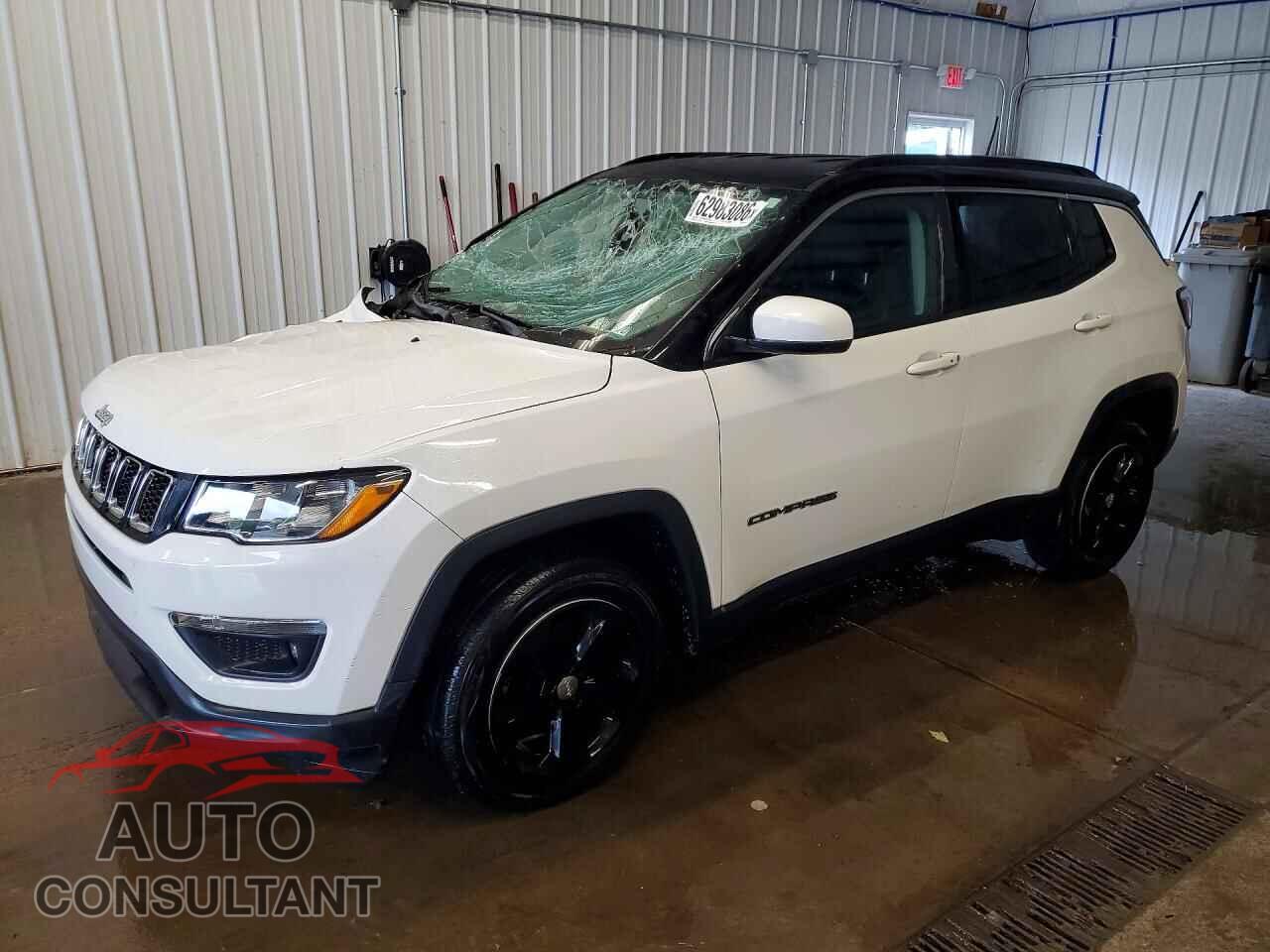 JEEP COMPASS 2018 - 3C4NJDBB4JT241153
