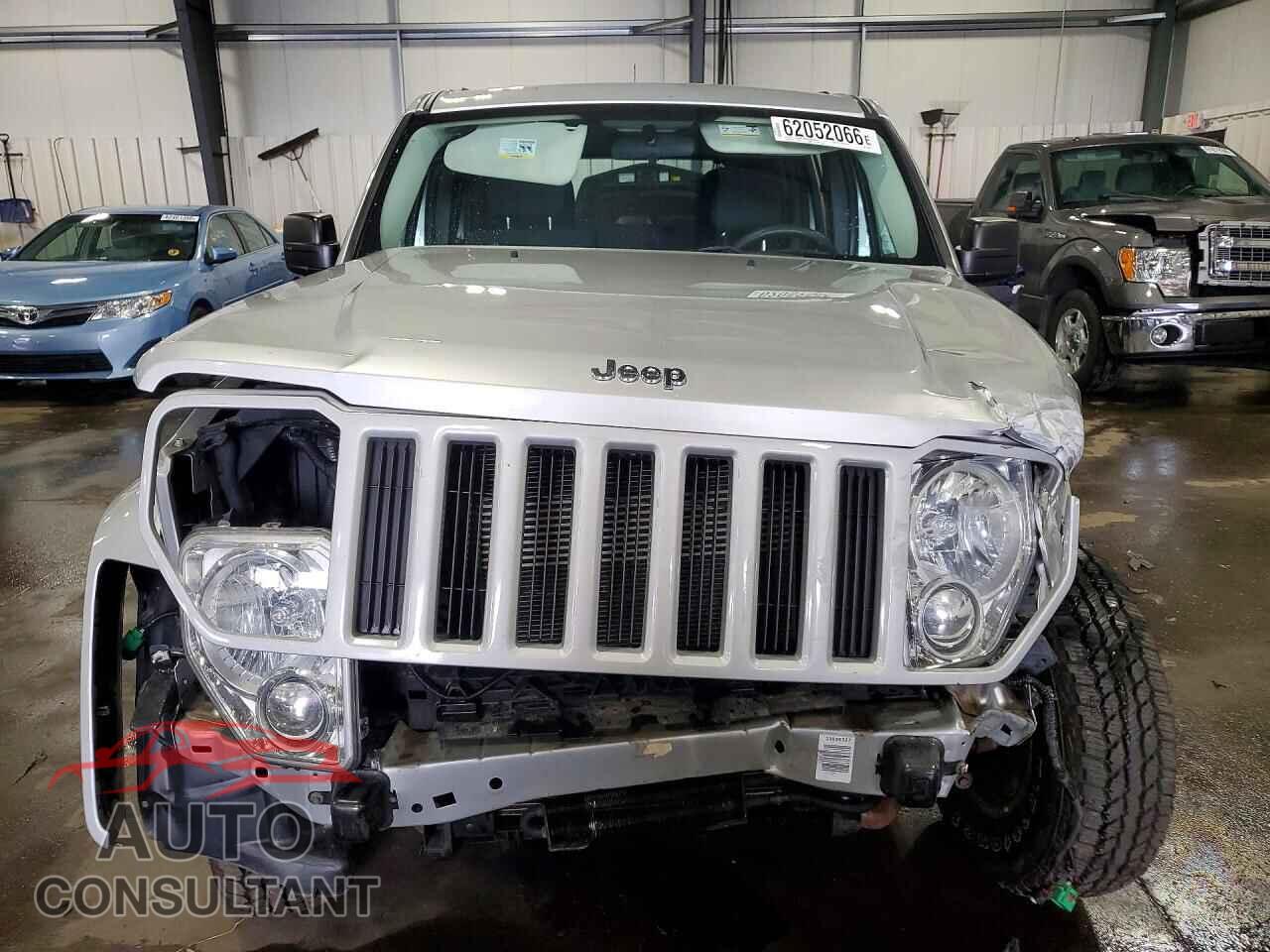 JEEP LIBERTY 2011 - 1J4PN2GK4BW555997