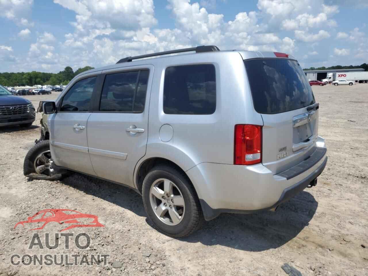 HONDA PILOT 2011 - 5FNYF4H59BB105200