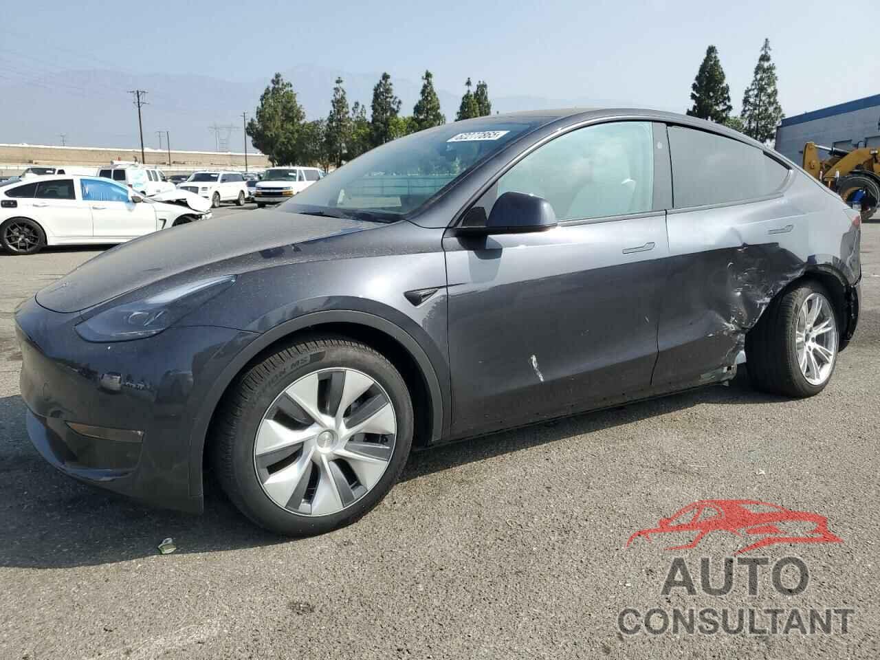 TESLA MODEL Y 2024 - 7SAYGDEE1RA266653