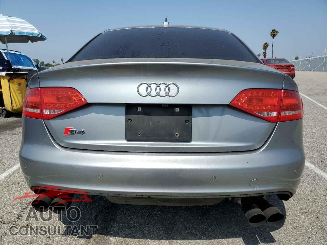 AUDI S4/RS4 2011 - WAUDGAFL3BA109700