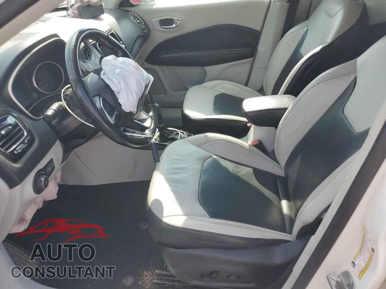JEEP COMPASS 2021 - 3C4NJDCB0MT520232