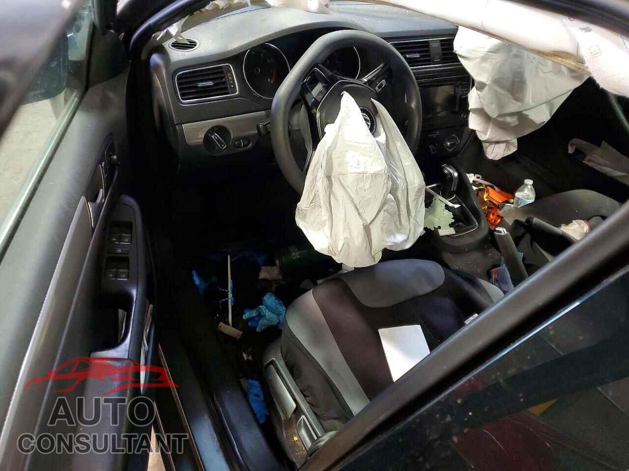 VOLKSWAGEN JETTA 2017 - 3VW2B7AJ6HM228870