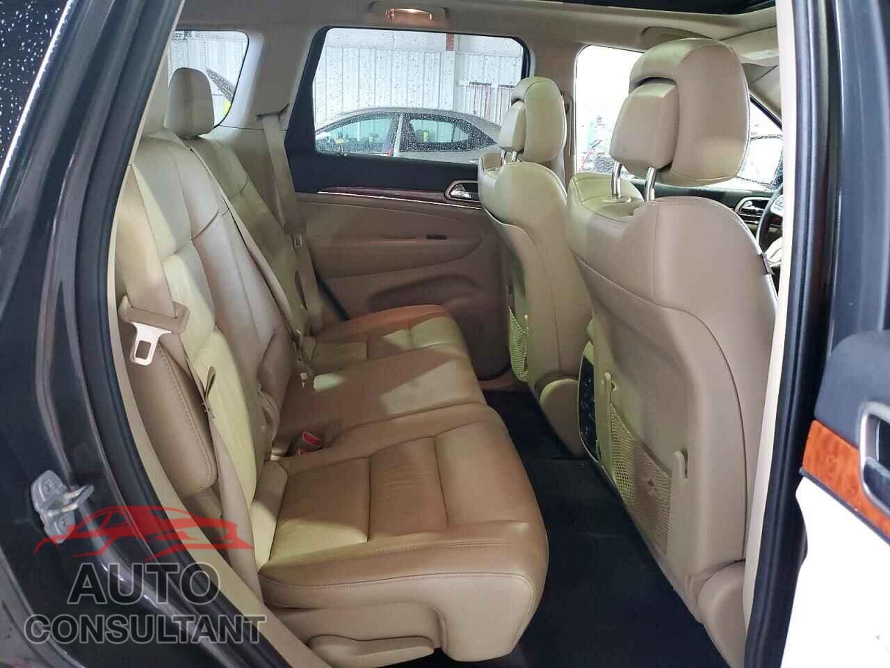 JEEP CHEROKEE 2011 - 1J4RR5GG2BC738097