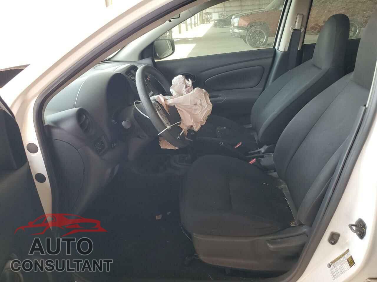 NISSAN VERSA 2017 - 3N1CN7AP5HL823320