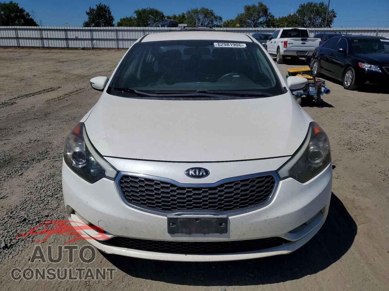 KIA FORTE 2016 - KNAFX4A67G5444356