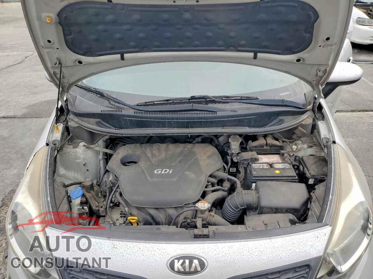 KIA RIO 2013 - KNADM4A38D6210674