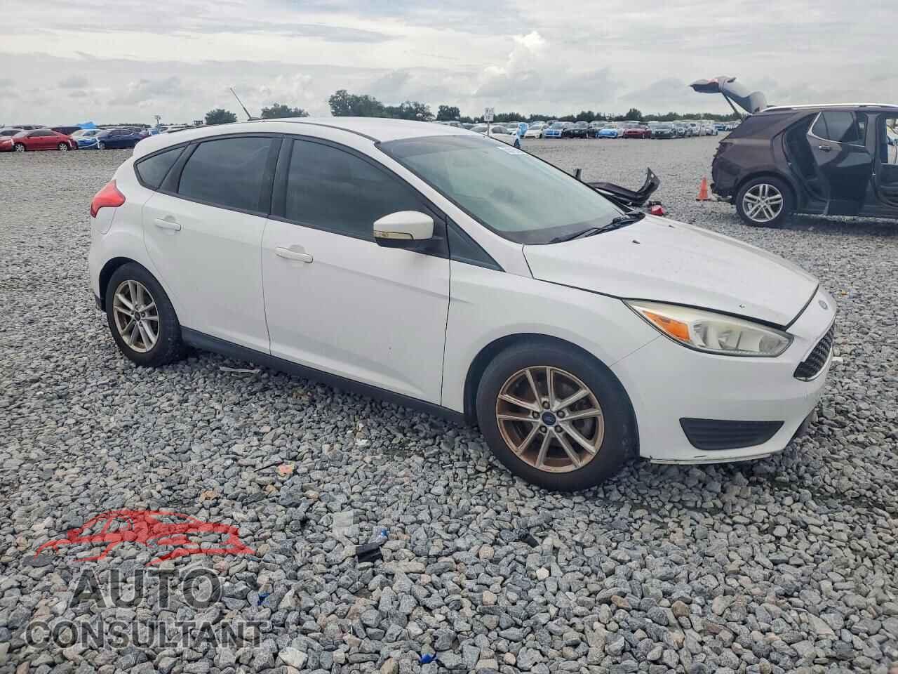 FORD FOCUS 2017 - 1FADP3K29HL337926