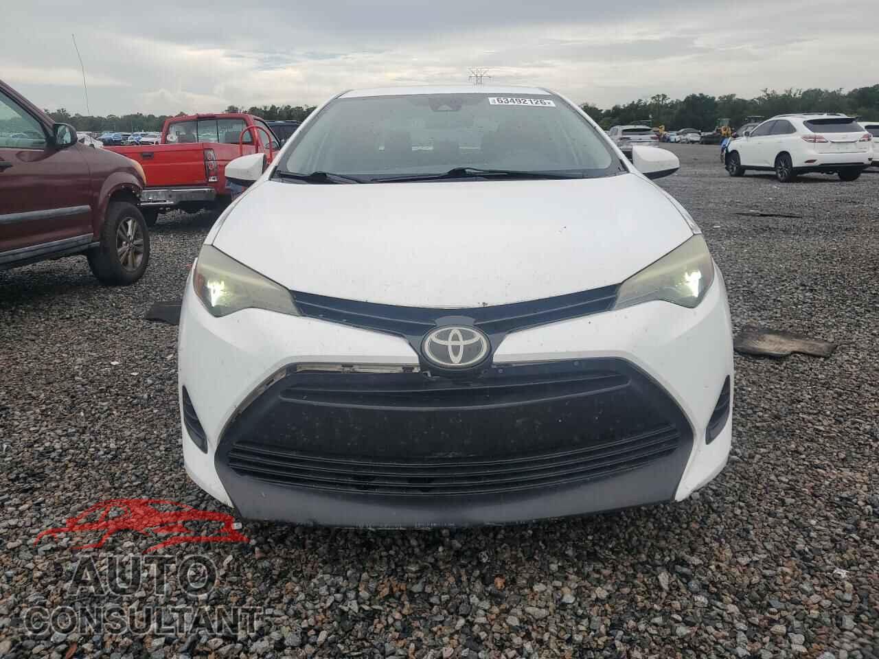 TOYOTA COROLLA 2017 - 5YFBURHEXHP729075