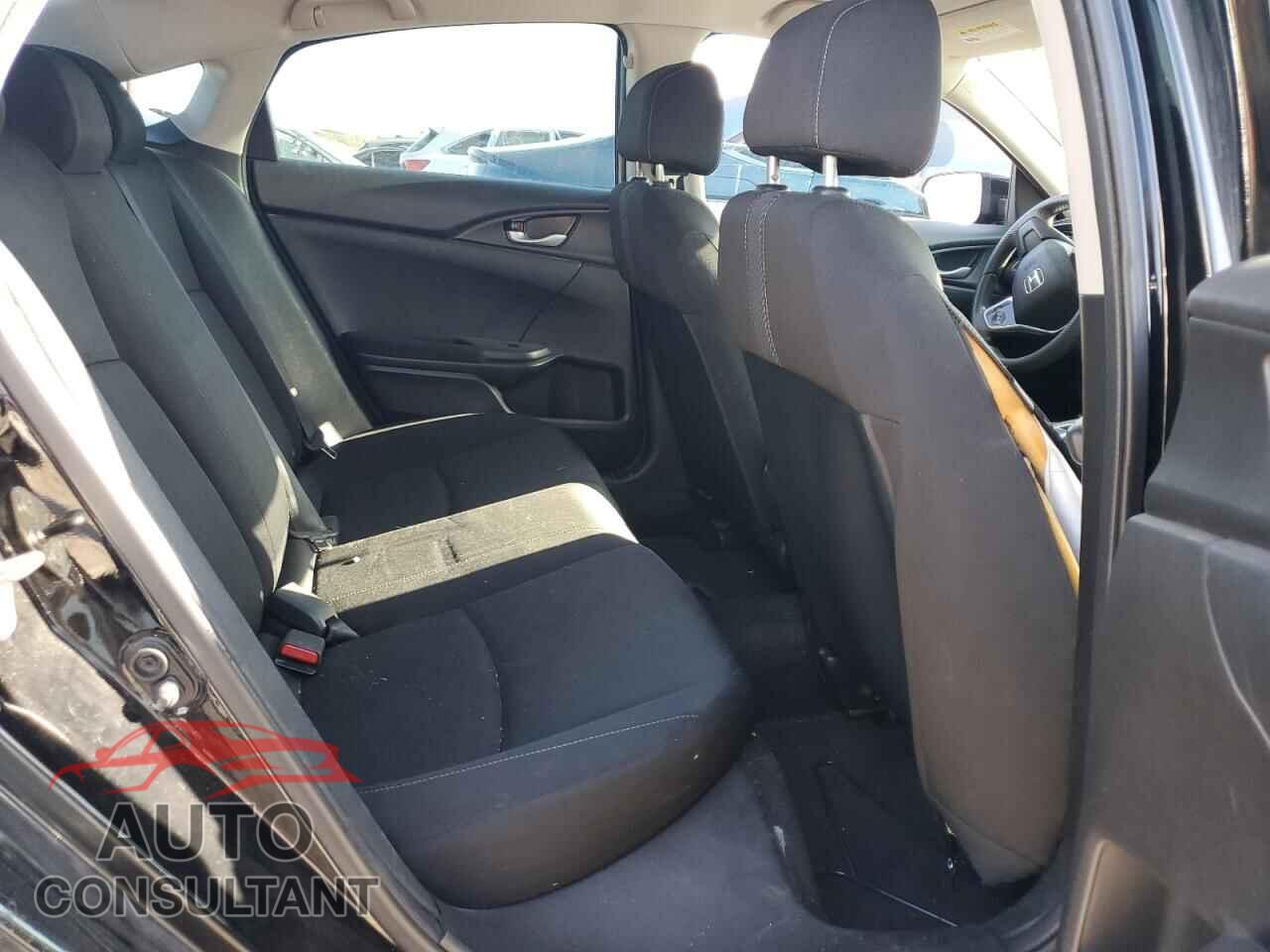 HONDA CIVIC 2018 - 19XFC2F58JE024376