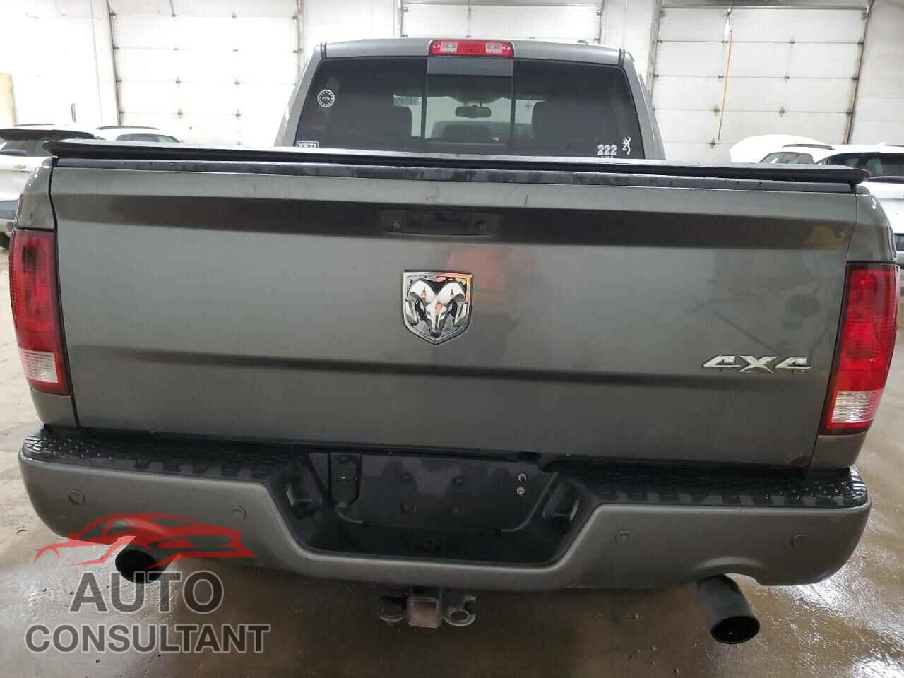 DODGE RAM 1500 2012 - 1C6RD7MTXCS287579