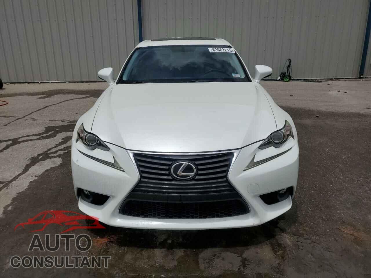 LEXUS IS 2015 - JTHBF1D21F5050392