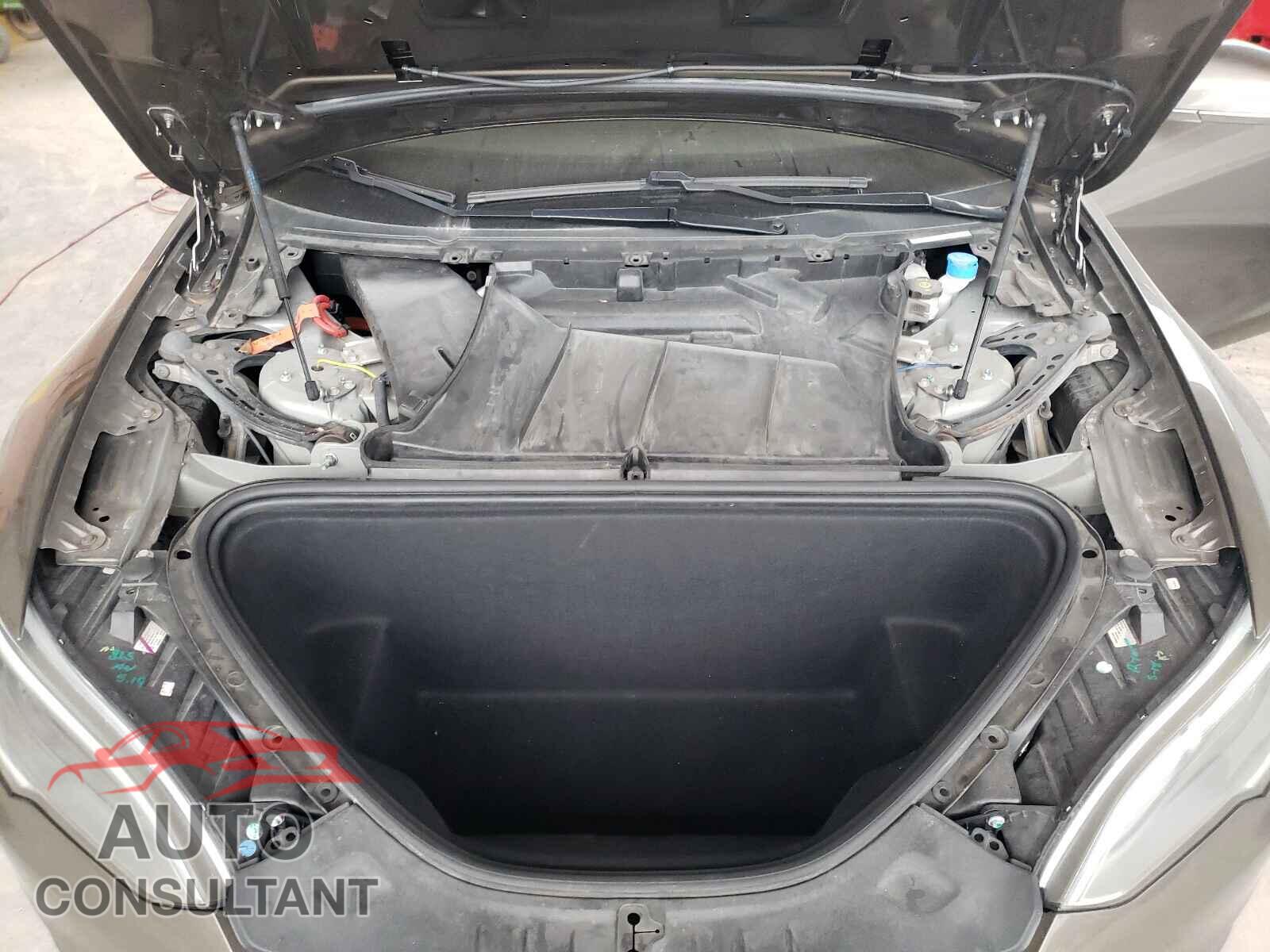 TESLA MODEL S 2016 - 5YJSA1E22GF142593