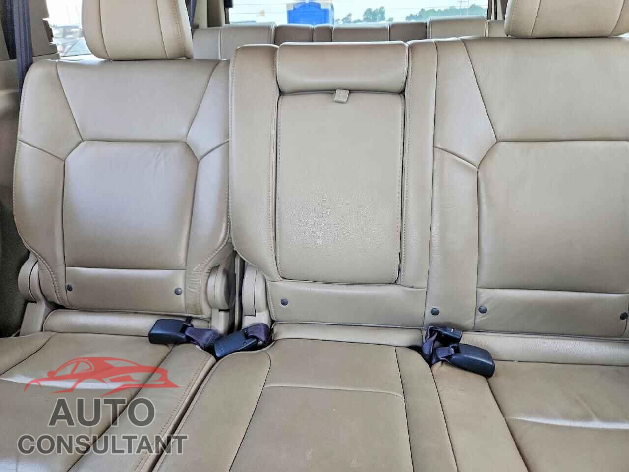 HONDA PILOT 2015 - 5FNYF3H55FB017406