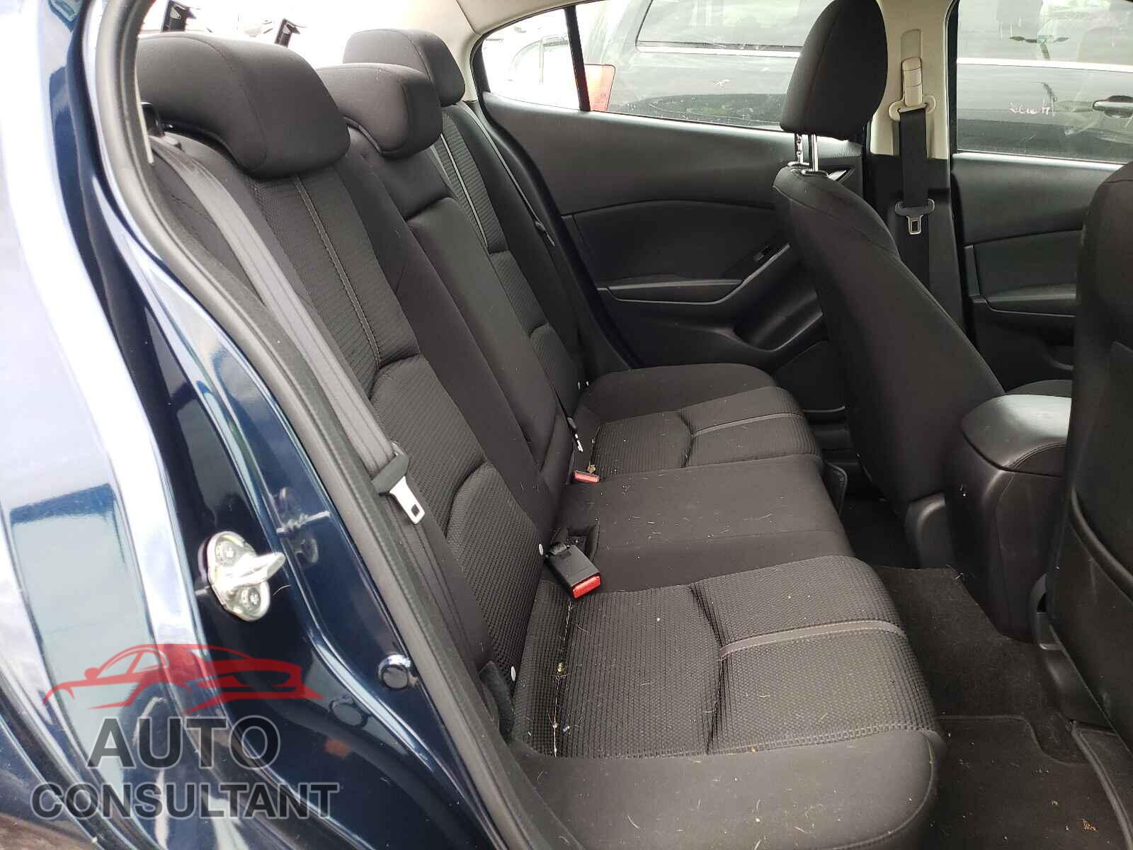 MAZDA 3 2017 - 3MZBN1U77HM149731