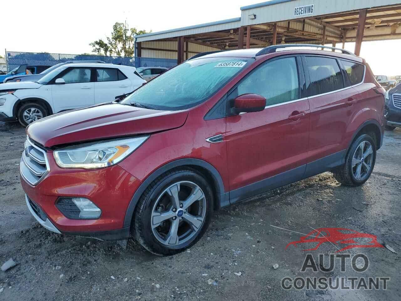 FORD ESCAPE 2017 - 1FMCU0GD4HUF02813