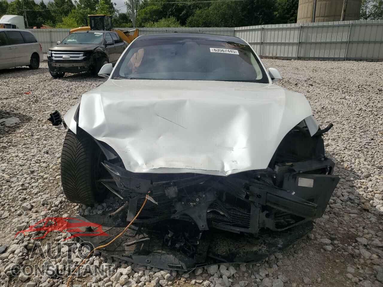 TESLA MODEL S 2017 - 5YJSA1E20HF228860