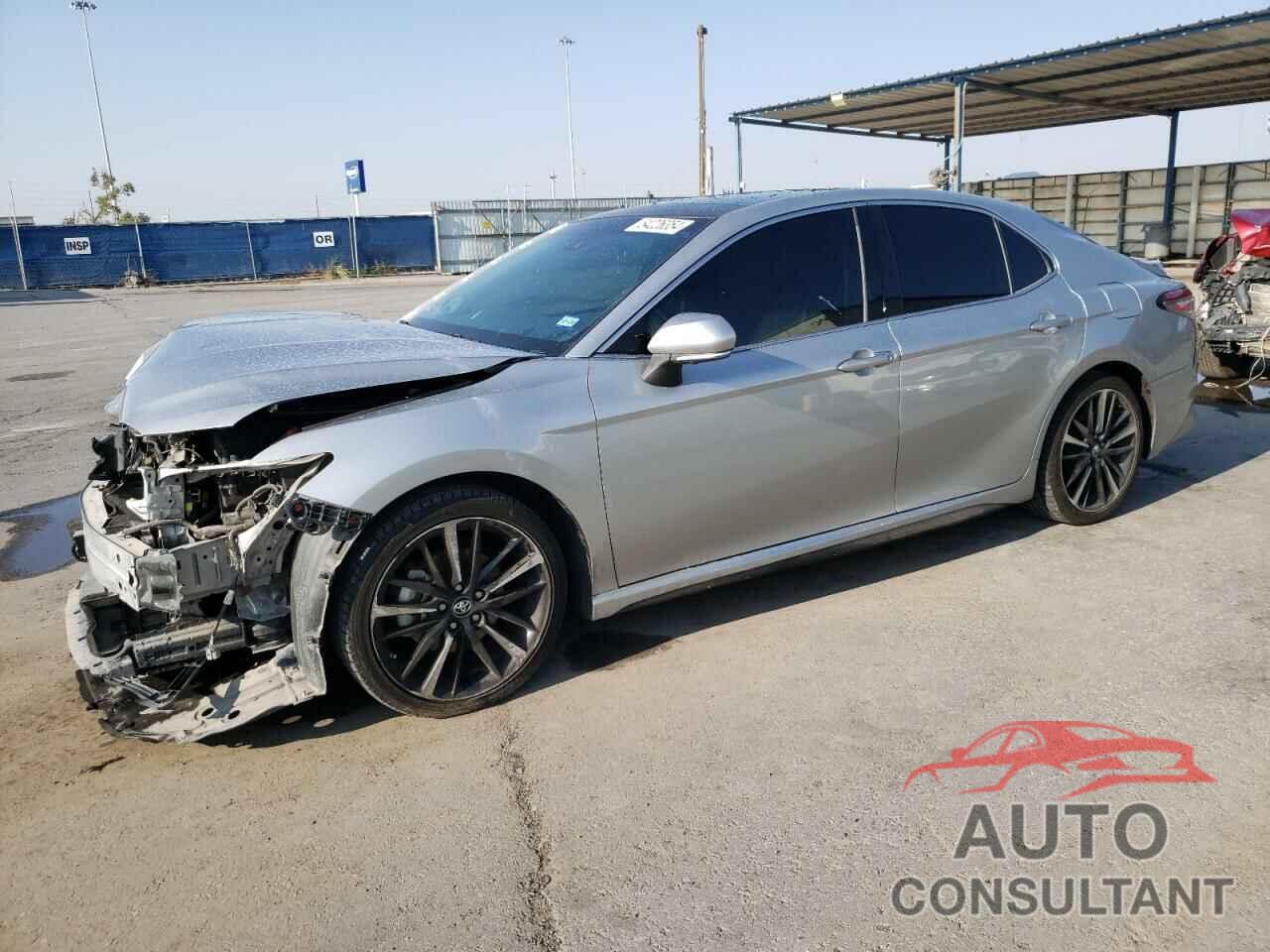 TOYOTA CAMRY 2018 - 4T1BZ1HK2JU014871