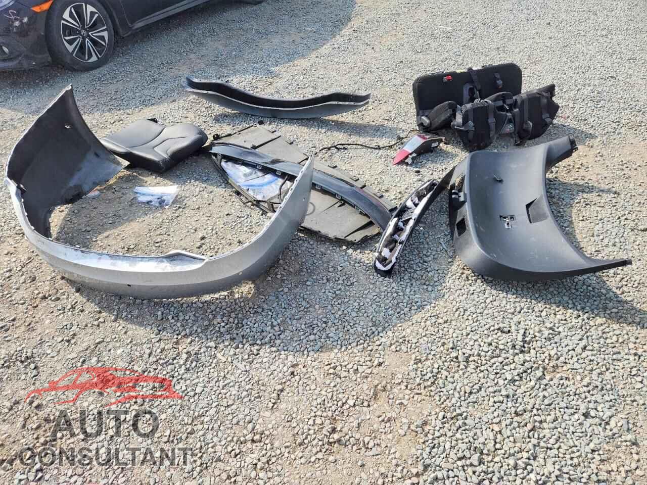 TESLA MODEL S 2018 - 5YJSA1E28JF269355