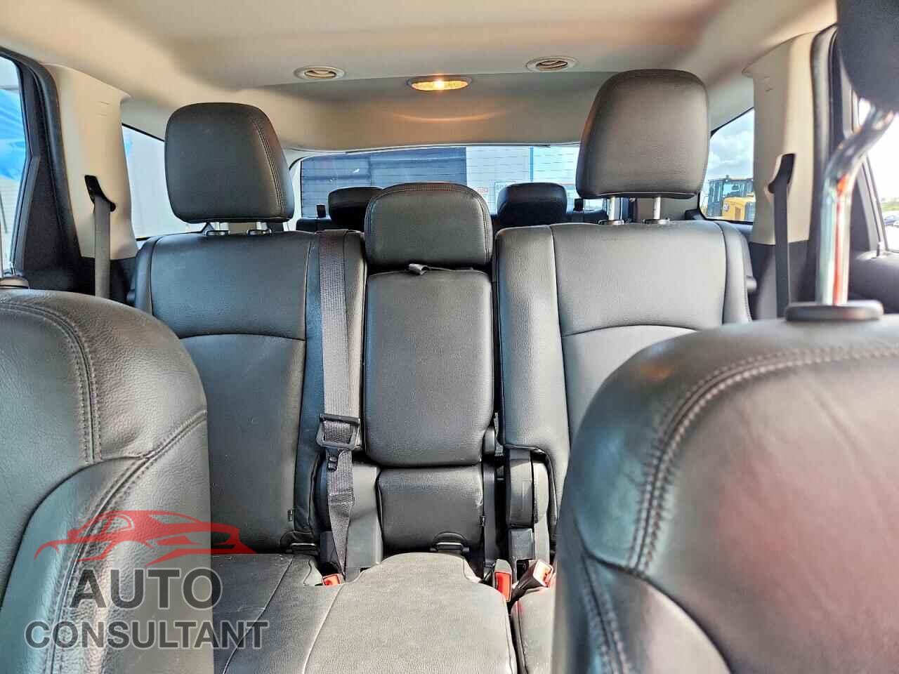 DODGE JOURNEY 2015 - 3C4PDCAB0FT748019