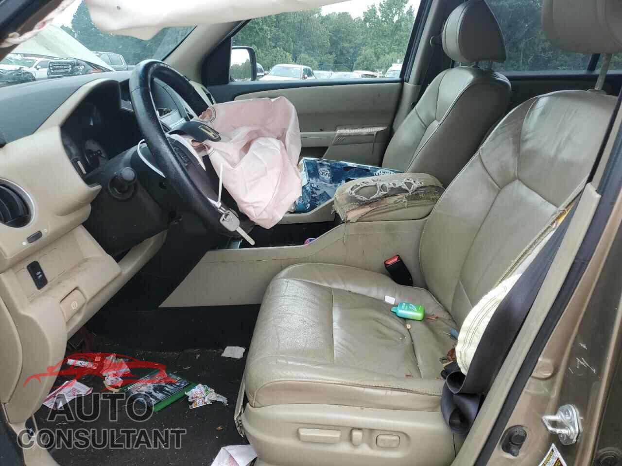 HONDA PILOT 2011 - 5FNYF3H55BB033132