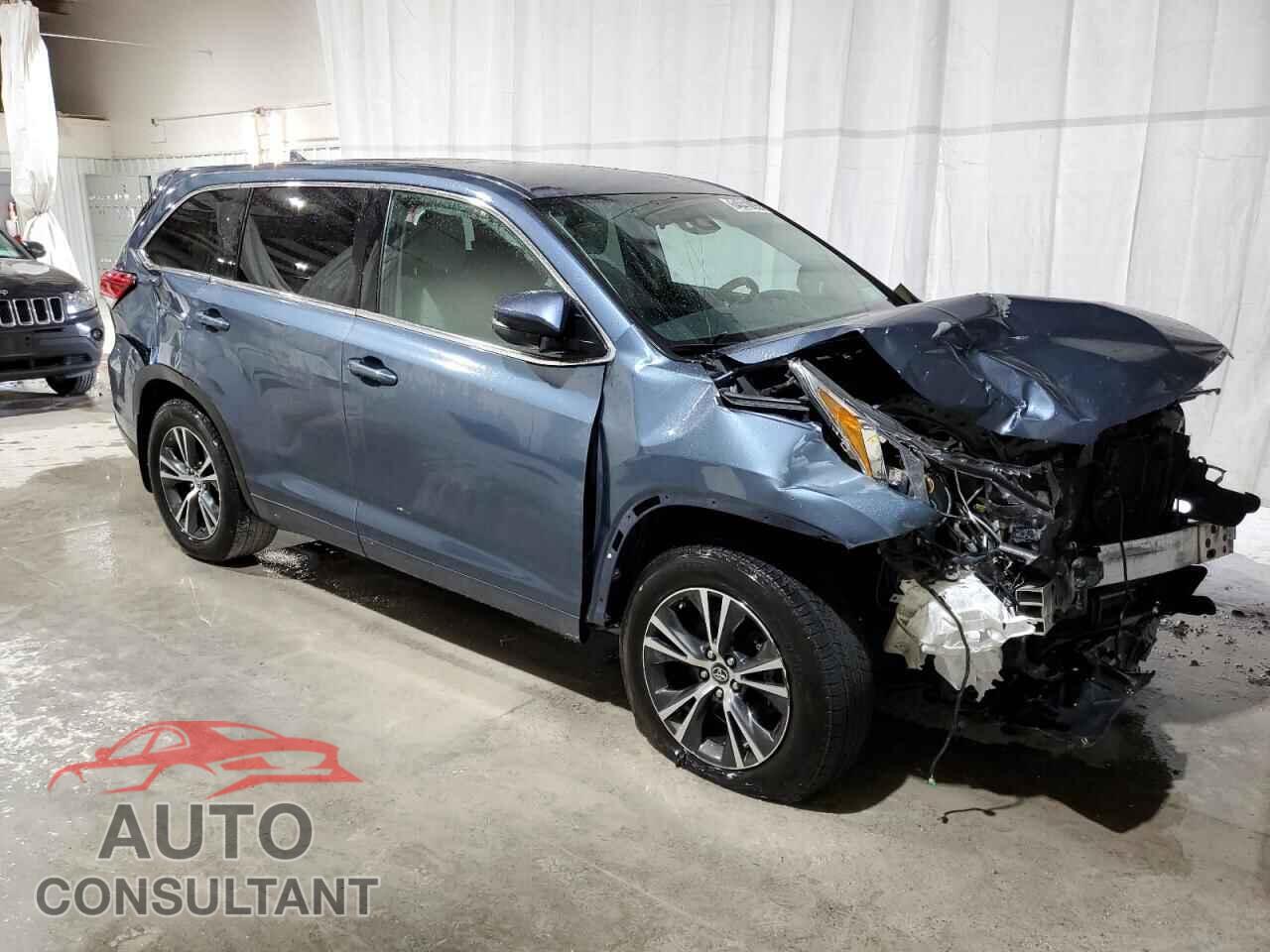 TOYOTA HIGHLANDER 2018 - 5TDBZRFH3JS484910