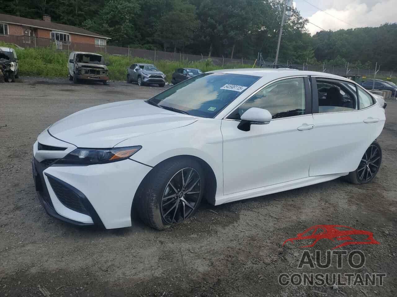 TOYOTA CAMRY 2024 - 4T1G11AKXRU249098