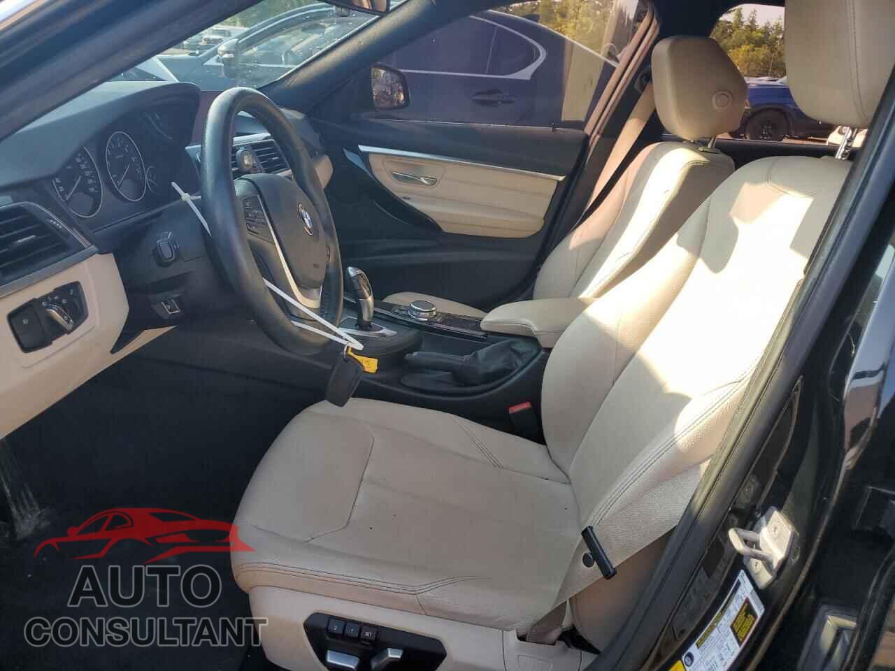 BMW 3 SERIES 2016 - WBA8E3G53GNU01012