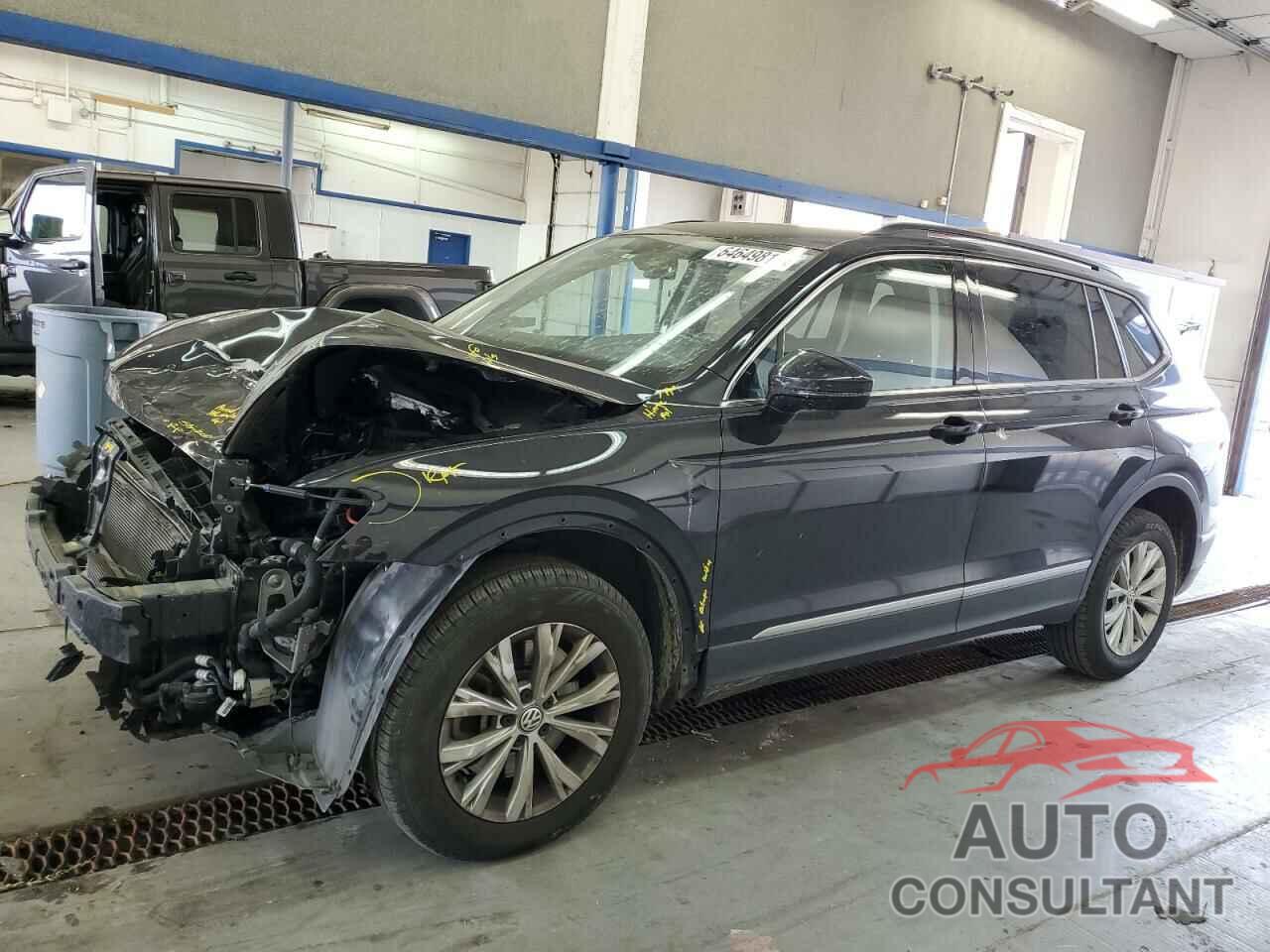 VOLKSWAGEN TIGUAN 2018 - 3VV2B7AX1JM080450