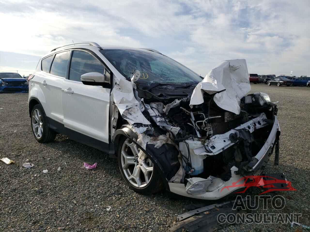 FORD ESCAPE 2019 - 1FMCU9J90KUA80605