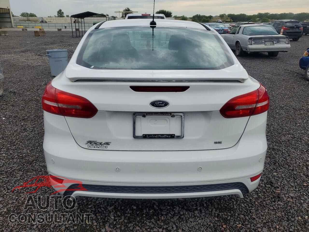 FORD FOCUS 2015 - 1FADP3F27FL261842