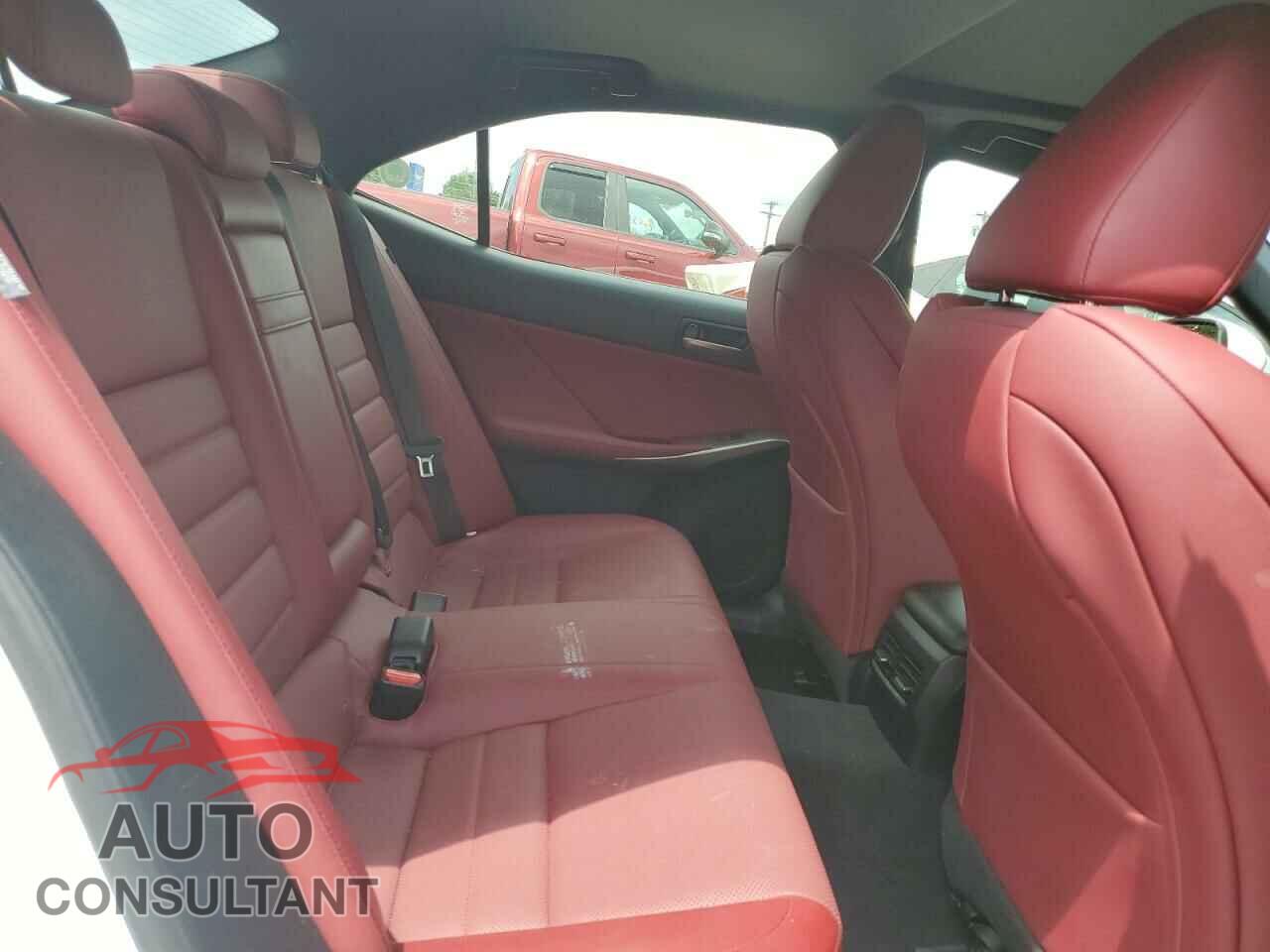 LEXUS IS 2018 - JTHBA1D27J5076809
