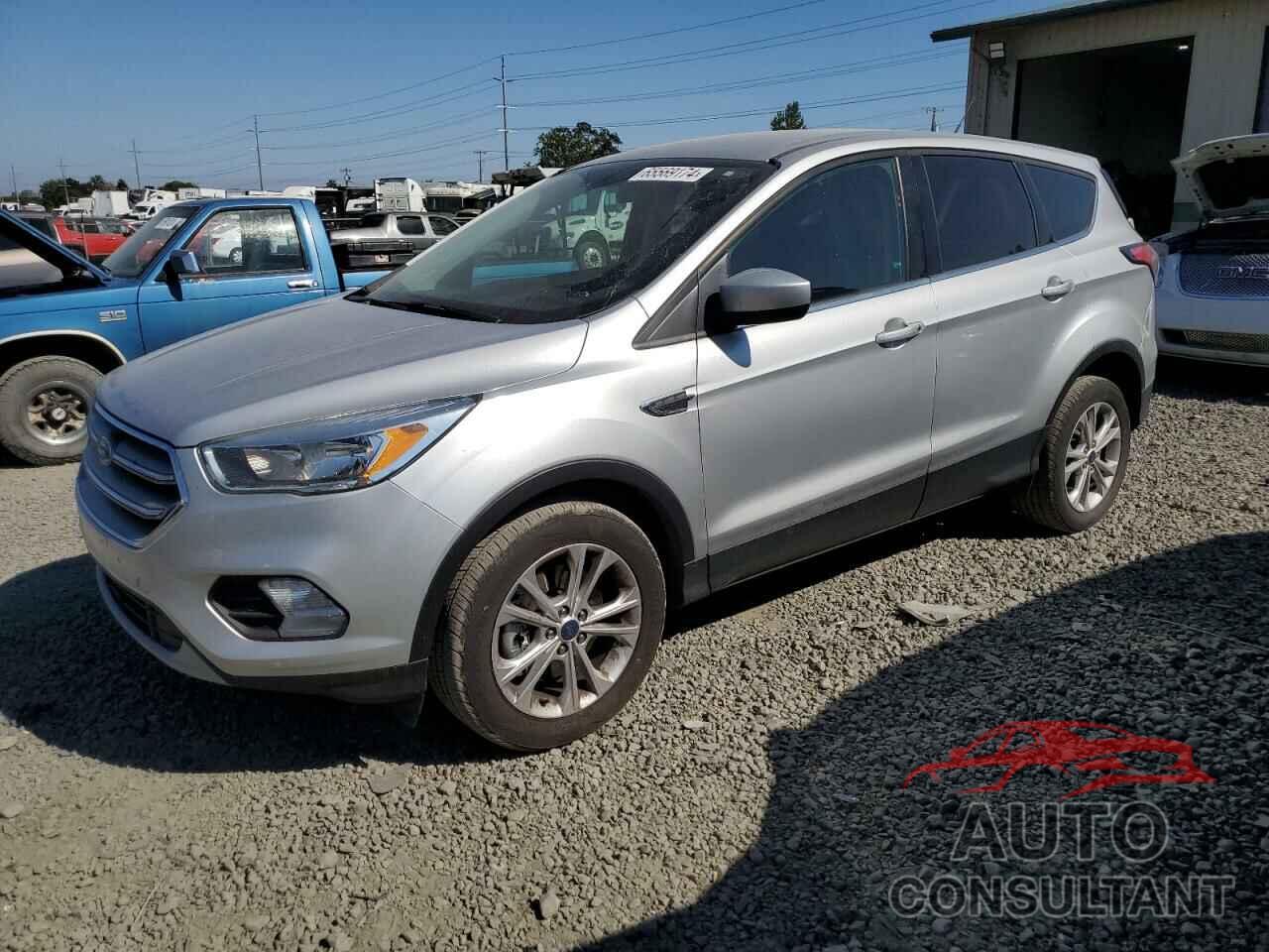 FORD ESCAPE 2017 - 1FMCU9GD9HUD46594