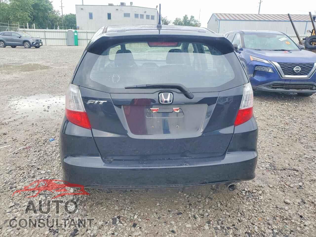 HONDA FIT 2013 - JHMGE8H54DC022357