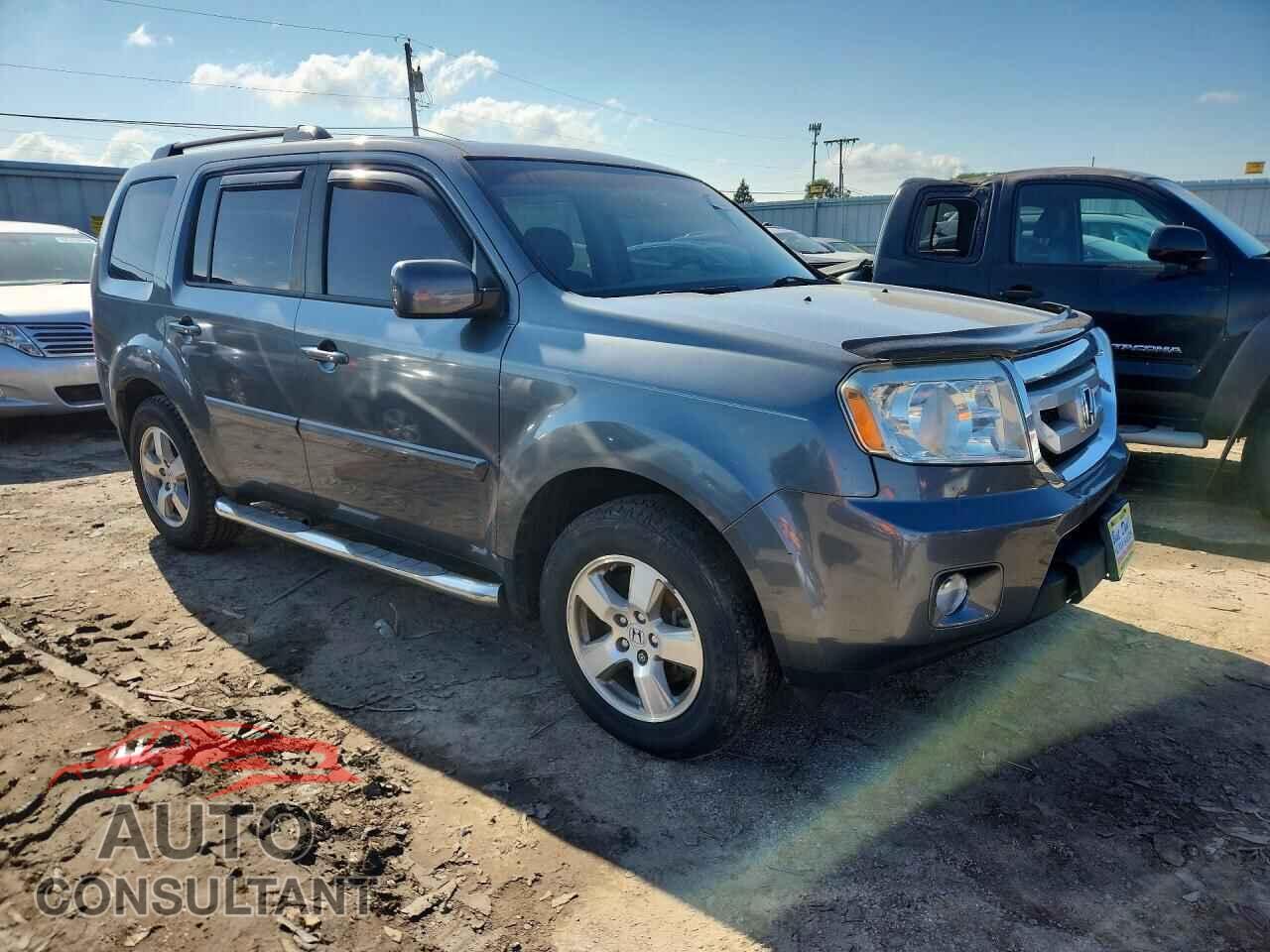 HONDA PILOT 2011 - 5FNYF4H63BB101720