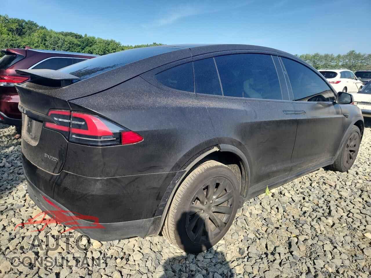 TESLA MODEL X 2017 - 5YJXCBE21HF070096