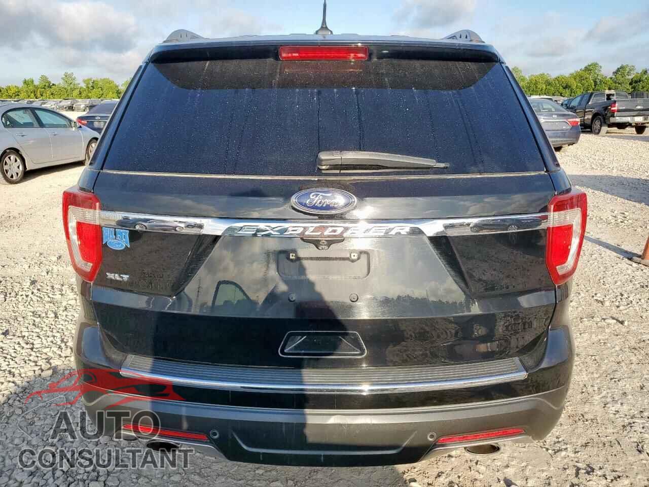 FORD EXPLORER 2018 - 1FM5K7D83JGA79807