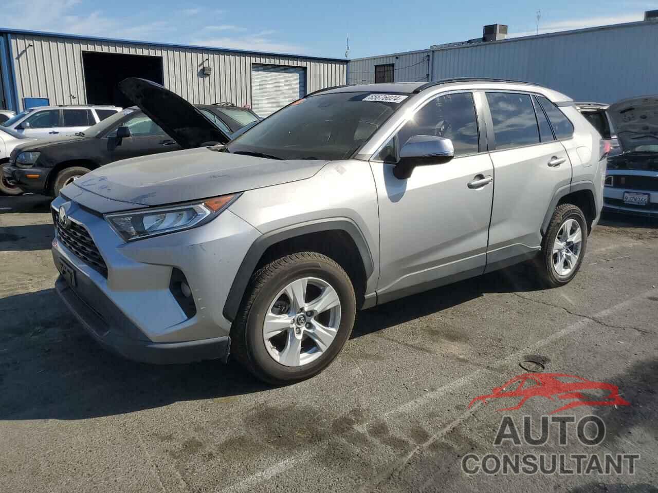 TOYOTA RAV4 2019 - 2T3W1RFV1KC013631