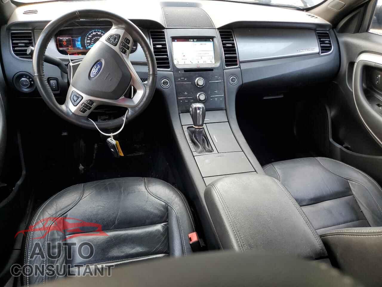 FORD TAURUS 2017 - 1FAHP2E85HG137579