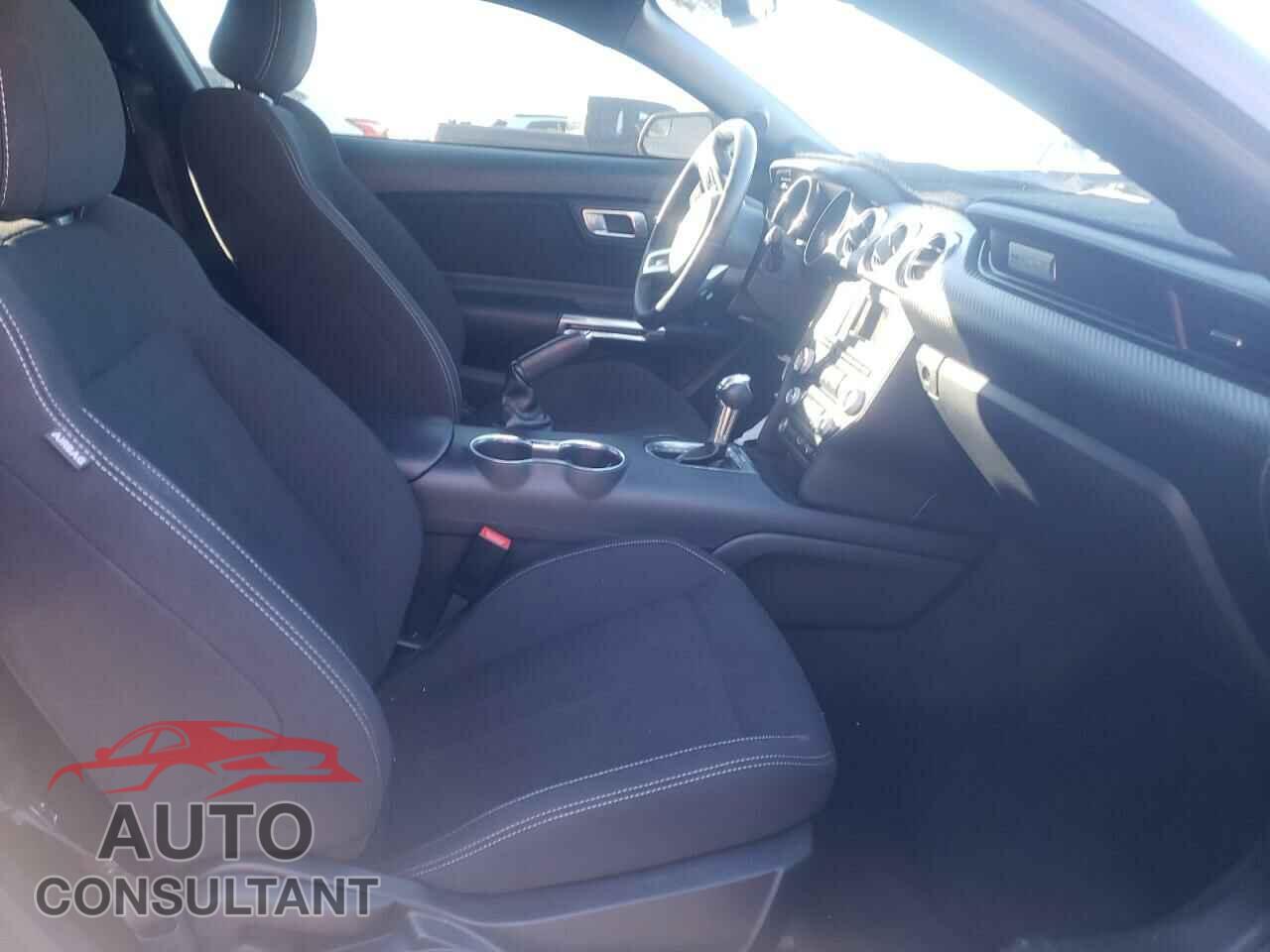 FORD MUSTANG 2018 - 1FA6P8TH7J5144497
