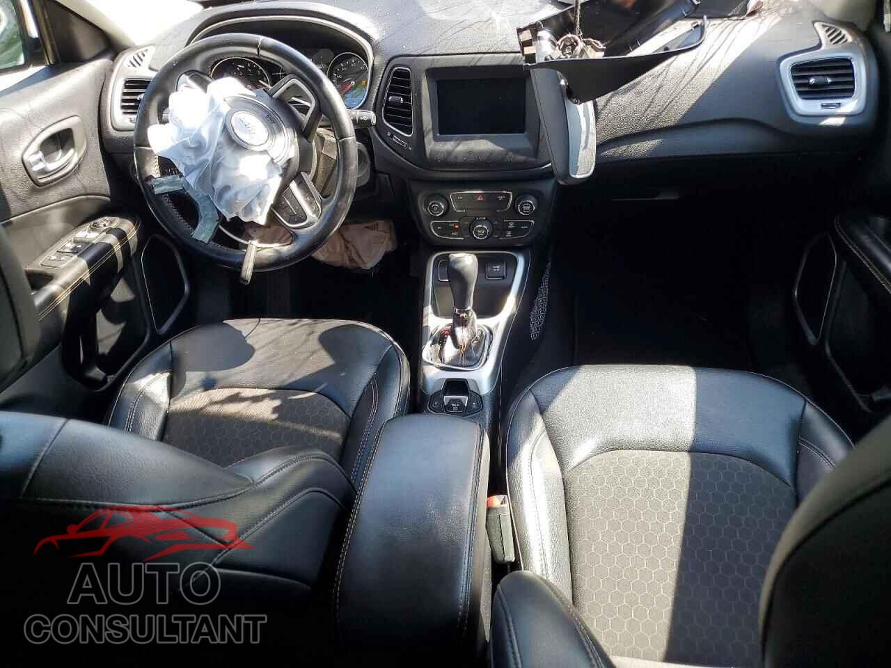 JEEP COMPASS 2019 - 3C4NJCBB3KT851136