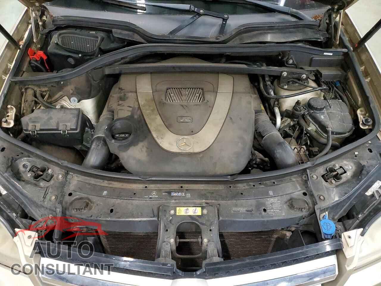 MERCEDES-BENZ GL-CLASS 2012 - 4JGBF7BE7CA774717