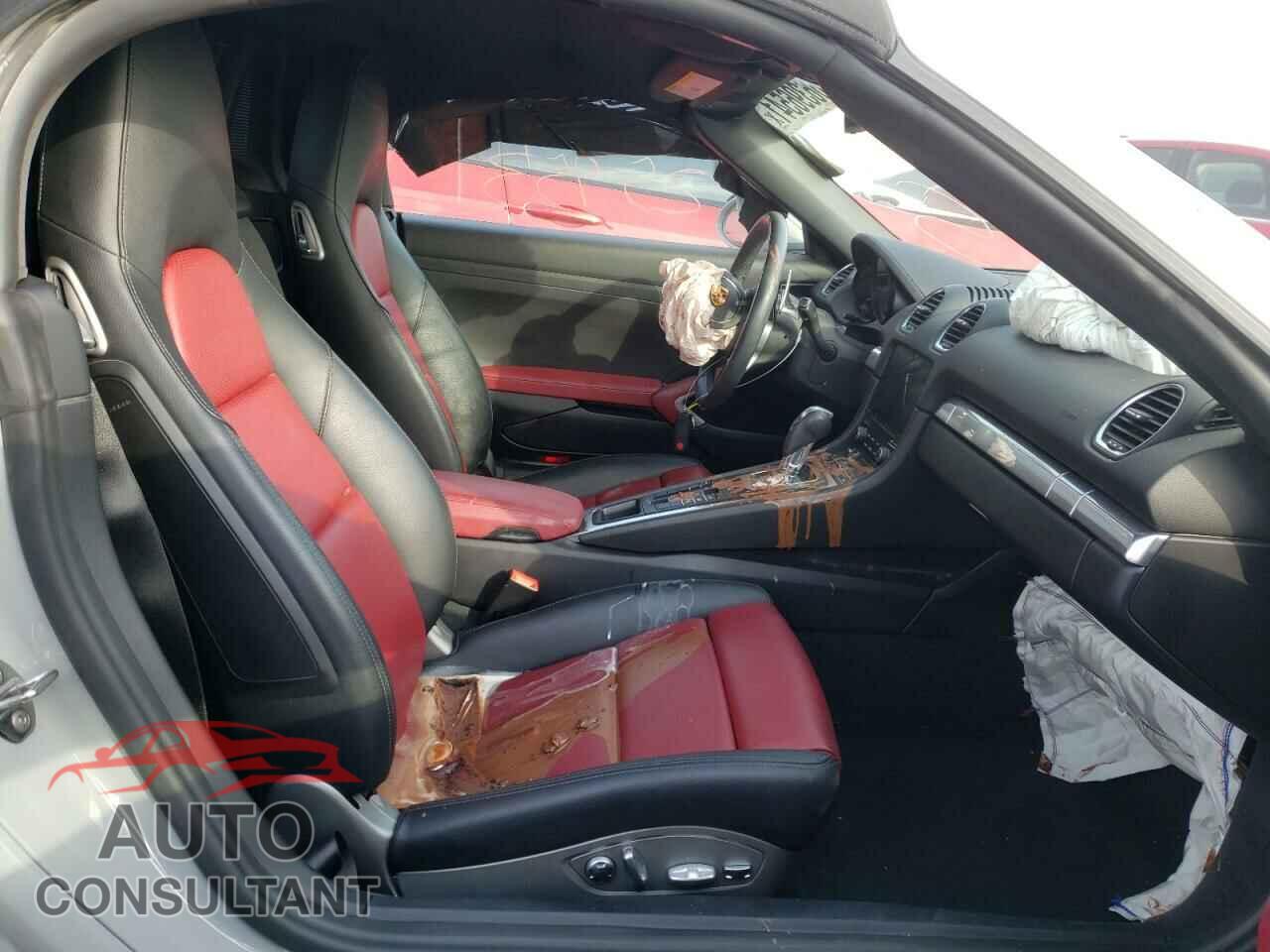 PORSCHE BOXSTER 2019 - WP0CA2A86KS210653