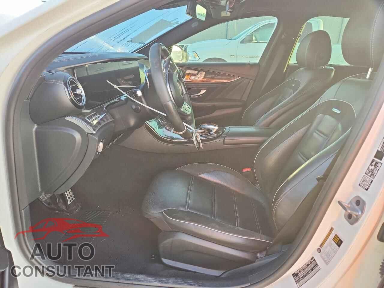 MERCEDES-BENZ E-CLASS 2019 - WDDZF8KB2KA525955