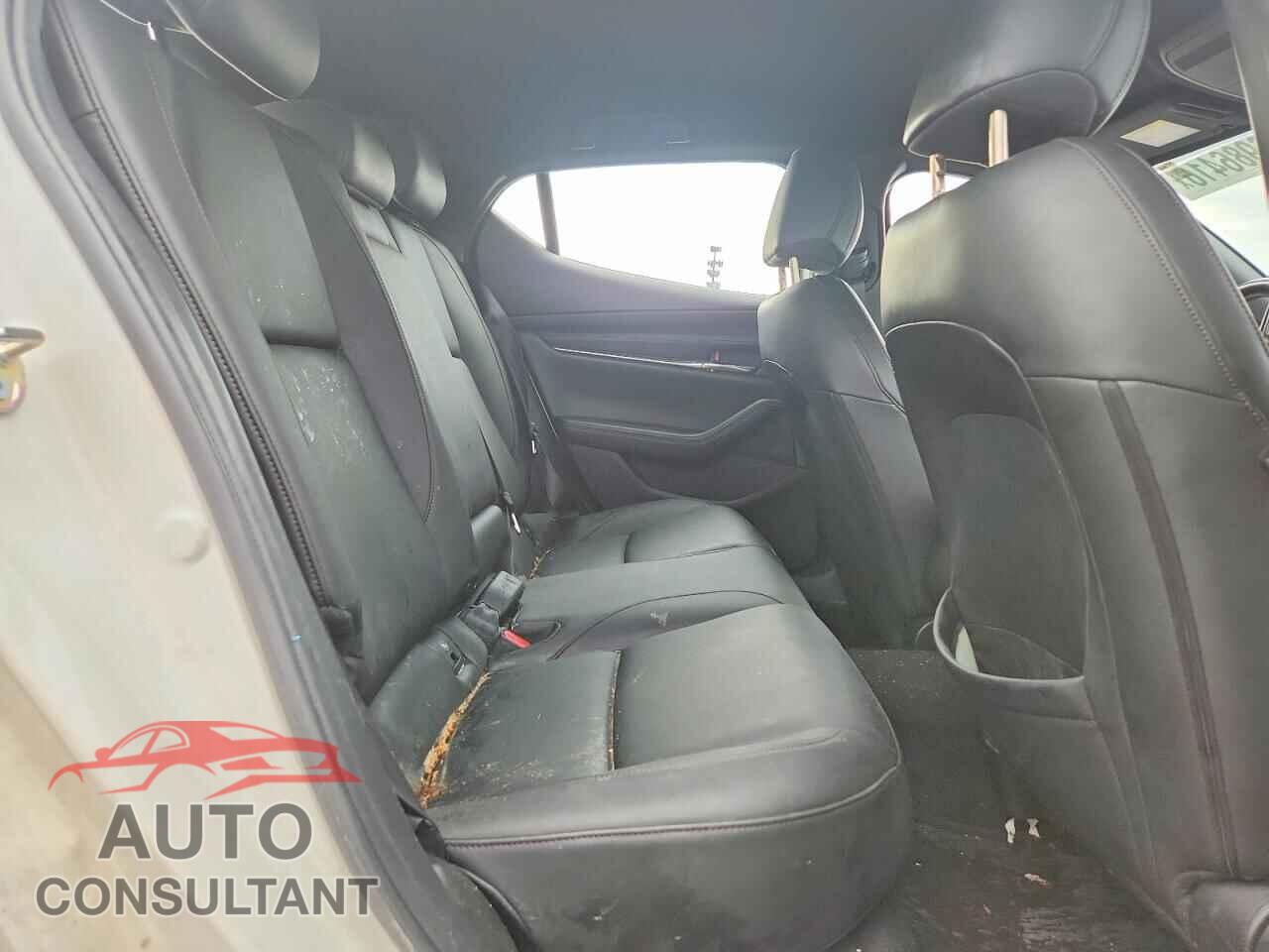 MAZDA 3 2019 - JM1BPBMM8K1128254
